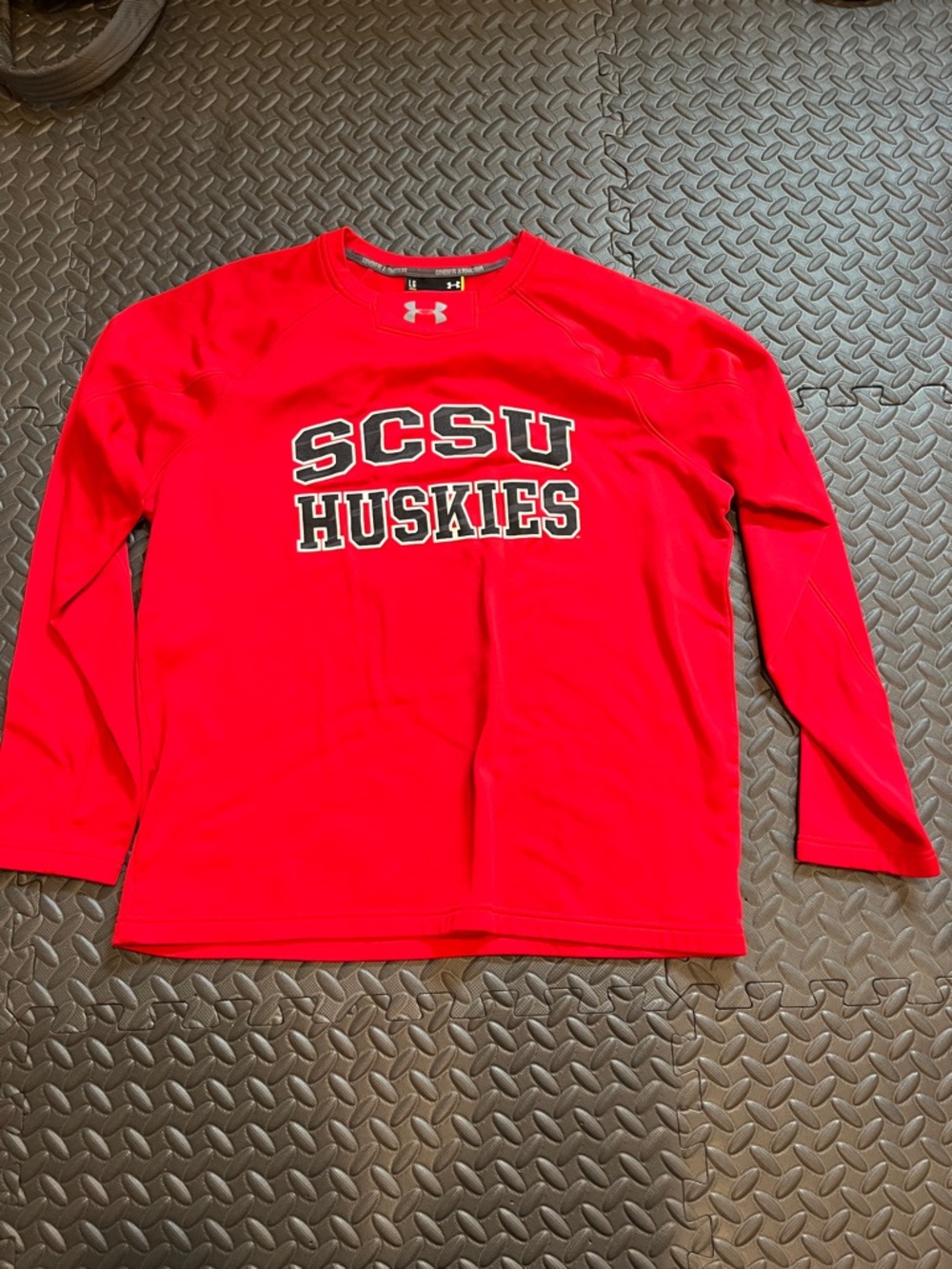 Under Armour Red SCSU Huskies Performance Crew